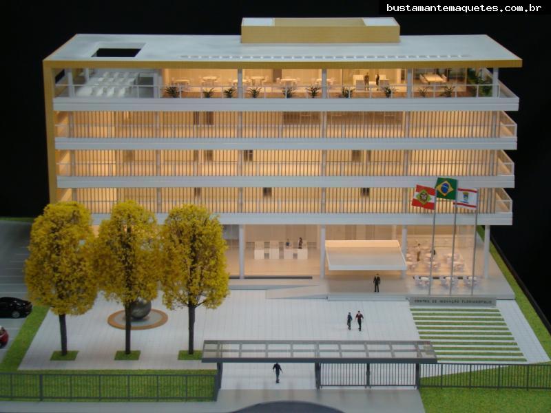Foto de maquete fisica de Prédios Públicos produzida para o cliente IDP Brasil, localizada na cidade de Florianópolis/SC