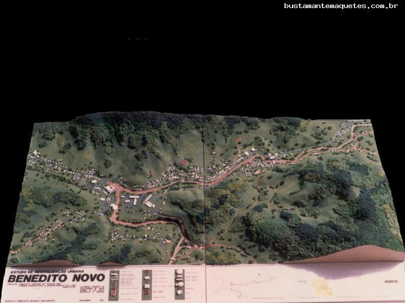 Foto de maquete fisica de Urbanismo produzida para o cliente Americana Granitos, localizada na cidade de Blumenau/SC
