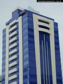 Foto de maquete fisica de Edifícios Comerciais produzida para o cliente Álamo Construtora, localizada na cidade de Florianópolis/SC