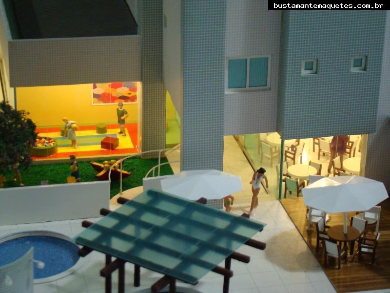 Foto de maquete fisica de Edifícios Residenciais produzida para o cliente J A RUSSI.gif, localizada na cidade de Balneário Camboriú/SC