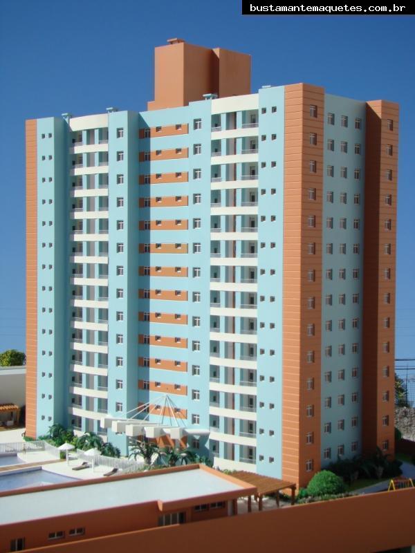 Foto de maquete fisica de Edifícios Residenciais produzida para o cliente Frechal Construções, localizada na cidade de Blumenau/SC