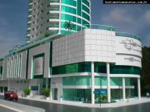Foto de maquete fisica de Edifícios Residenciais produzida para o cliente FG Empreendimentos Ltda., localizada na cidade de Balneário Camboriú/SC