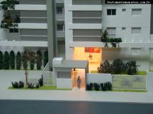 Foto de maquete fisica de Edifícios Residenciais produzida para o cliente CETOR Engenharia, localizada na cidade de Blumenau/SC