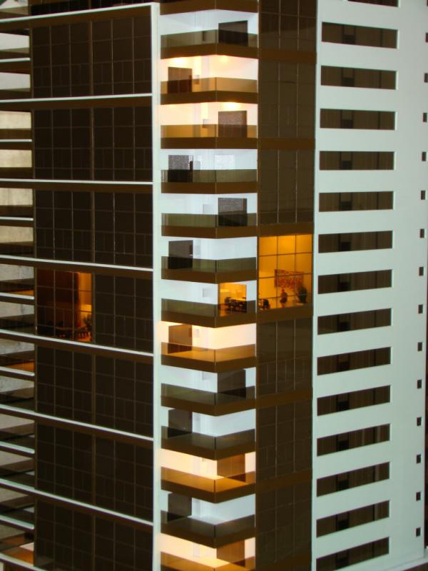 Foto de maquete fisica de Edifícios Residenciais produzida para o cliente Grupo Estrutura, localizada na cidade de Joinville/SC