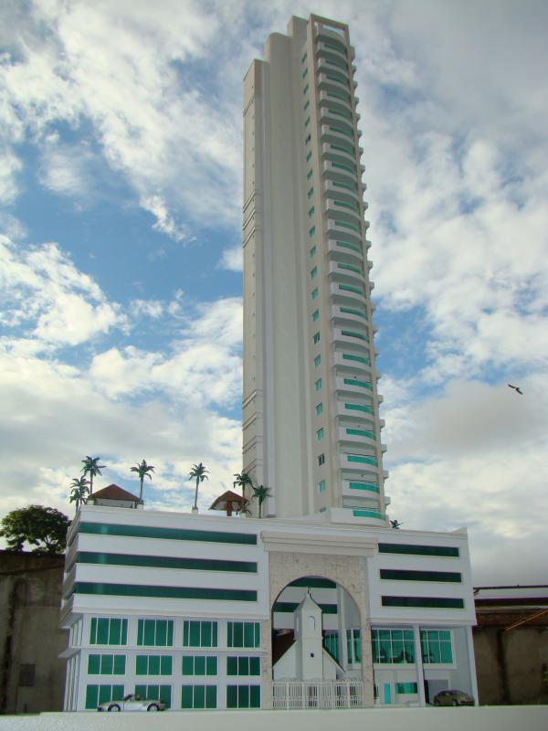 Foto de maquete fisica de Edifícios Residenciais produzida para o cliente Ciaplan Empreendimentos Imobiliários, localizada na cidade de Balneário Camboriú/SC