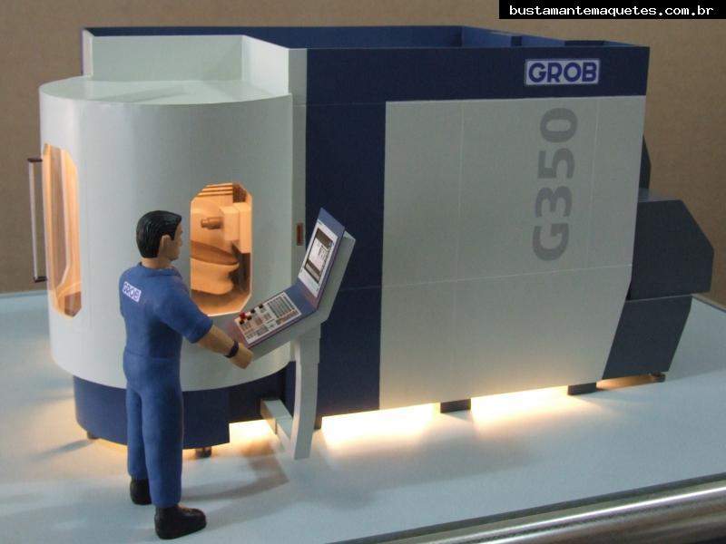 Foto de maquete fisica de Modelos Reduzidos produzida para o cliente GROB do Brasil, localizada na cidade de São Bernardo do Campo/SP