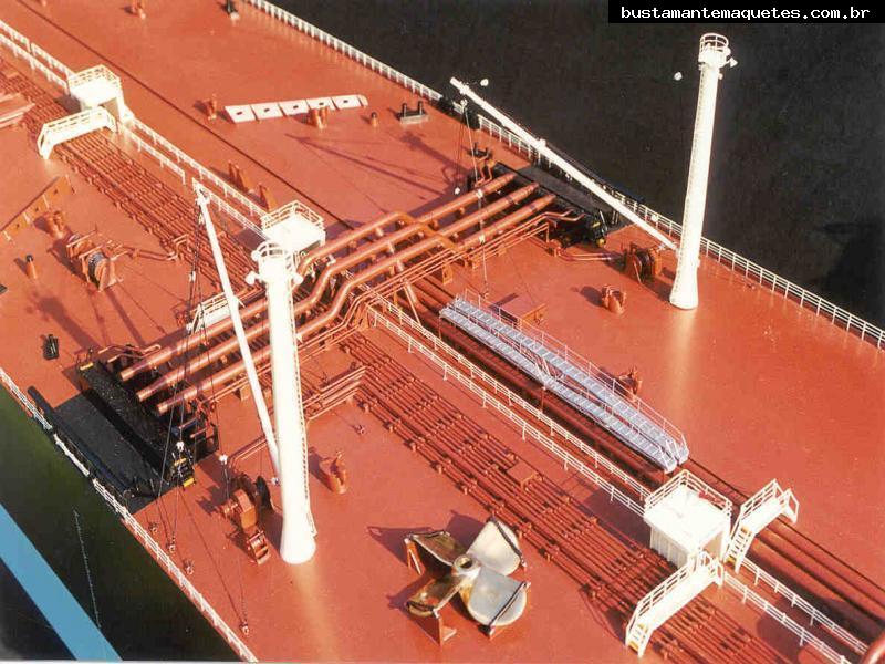 Foto de maquete fisica de Modelos Reduzidos produzida para o cliente Petrobras BR, localizada na cidade de São Francisco do Sul/SC