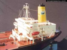 Foto de maquete fisica de Modelos Reduzidos produzida para o cliente Petrobras BR, localizada na cidade de São Francisco do Sul/SC