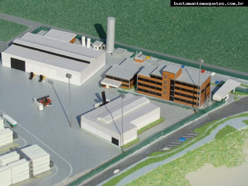 Foto de maquete fisica de Urbanismo produzida para o cliente ITAPOÁ Terminais Portuários, localizada na cidade de Itapoá/SC