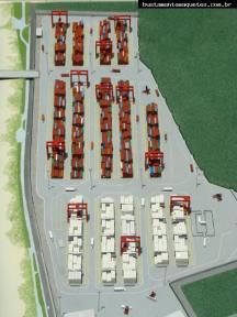 Foto de maquete fisica de Urbanismo produzida para o cliente ITAPOÁ Terminais Portuários, localizada na cidade de Itapoá/SC