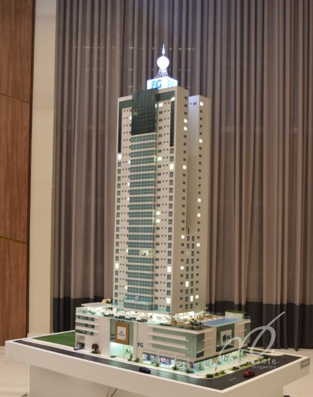 Foto de maquete fisica de Edifícios Residenciais produzida para o cliente [Não Cadastrado], localizada na cidade de Balneário Camboriú/SC