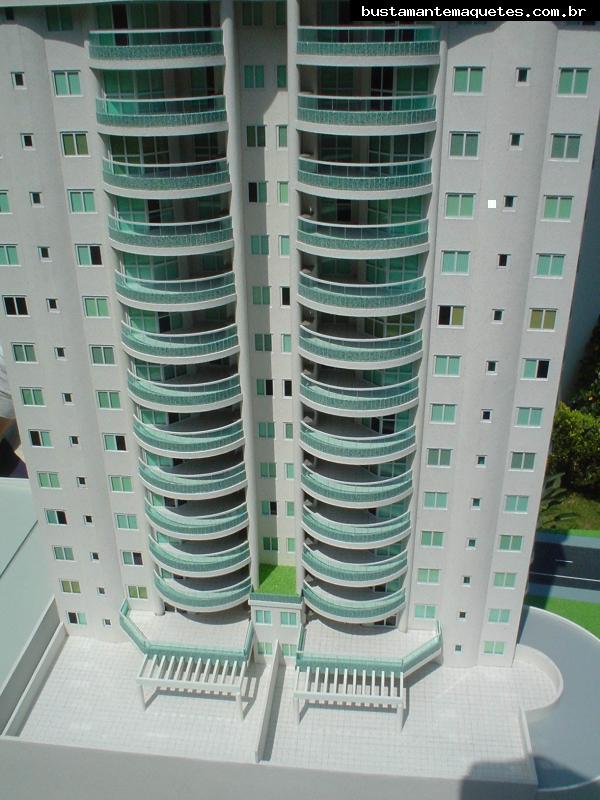 Foto de maquete fisica de Edifícios Residenciais produzida para o cliente FG Empreendimentos Ltda., localizada na cidade de Balneário Camboriú/SC