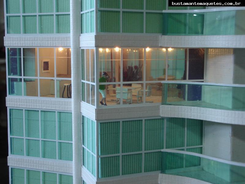Foto de maquete fisica de Edifícios Residenciais produzida para o cliente FG Empreendimentos Ltda., localizada na cidade de Balneário Camboriú/SC