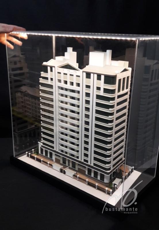 Foto de maquete fisica de Edifícios Residenciais produzida para o cliente [Não Cadastrado], localizada na cidade de Florianópolis/SC