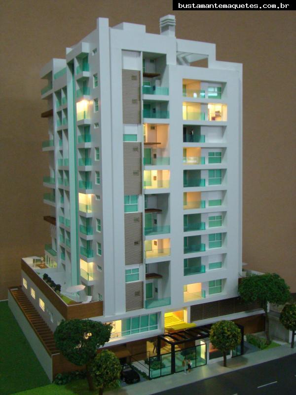 Foto de maquete fisica de Edifícios Residenciais produzida para o cliente Werk Empreendimentos, localizada na cidade de Joinville/SC