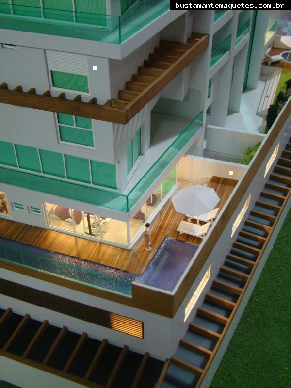Foto de maquete fisica de Edifícios Residenciais produzida para o cliente Werk Empreendimentos, localizada na cidade de Joinville/SC
