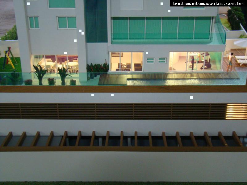 Foto de maquete fisica de Edifícios Residenciais produzida para o cliente Werk Empreendimentos, localizada na cidade de Joinville/SC