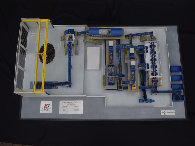 Foto de maquete fisica de Modelos Reduzidos produzida para o cliente BREVIL Metalomecanica, localizada na cidade de Rio do Sul/SC
